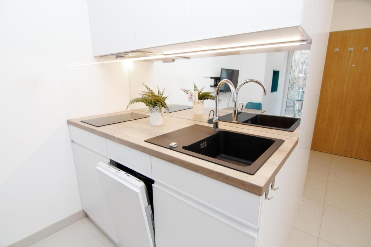 Blue River - Pulaskiego A - Private Apartment วรอตซวาฟ ภายนอก รูปภาพ